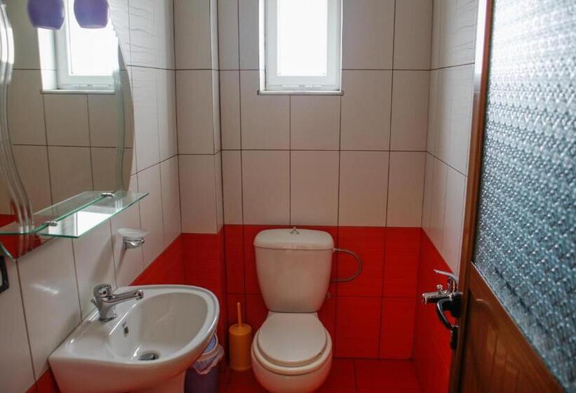 Quarto Estandar com Sacada, New Crystal