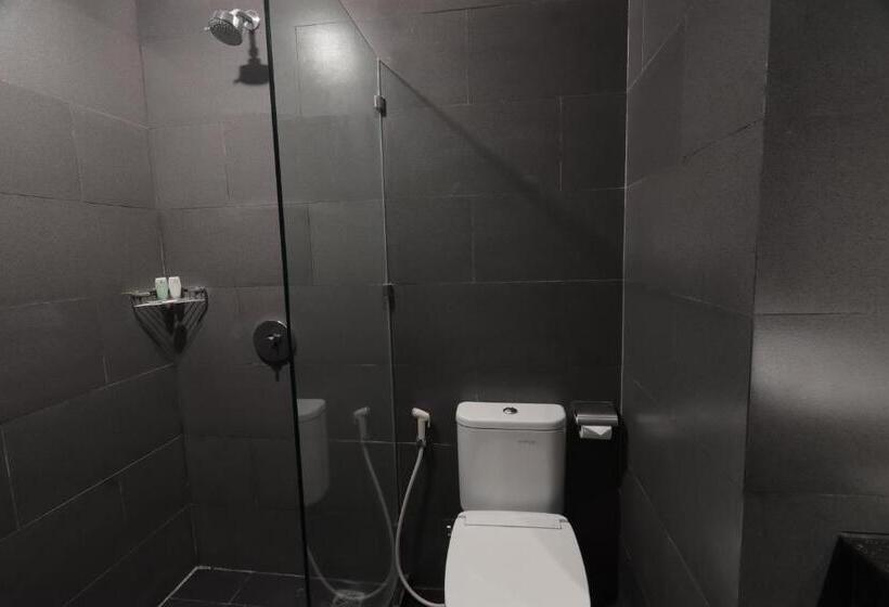Номер Executive, Golden Tulip Essential Makassar