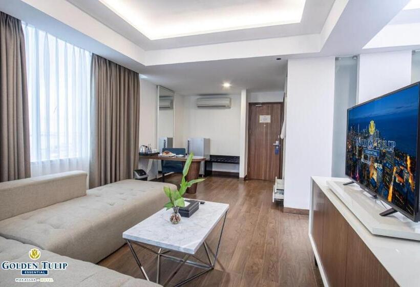Люкс, Golden Tulip Essential Makassar