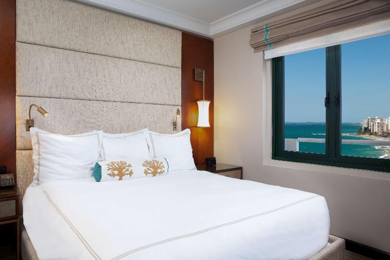 Номер Deluxe, Golden Tulip Essential Makassar
