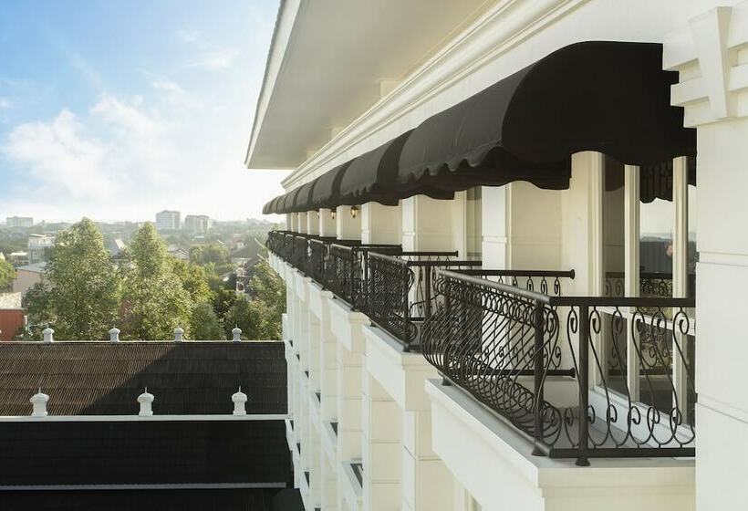Номер Deluxe с Балконом, Grand Rohan Jogja