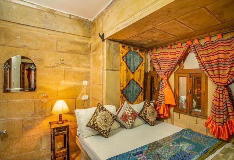Семейный Номер, Rajmandir