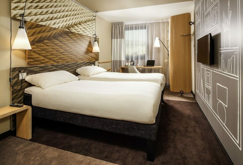 Номер Стандарт, Ibis London Canning Town