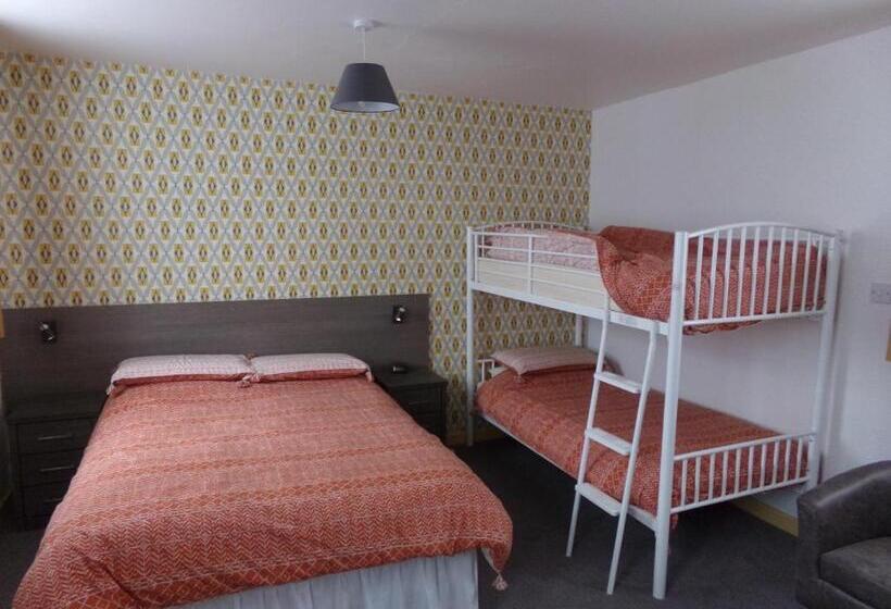 Quarto Quádruplo Estandar, St Annes