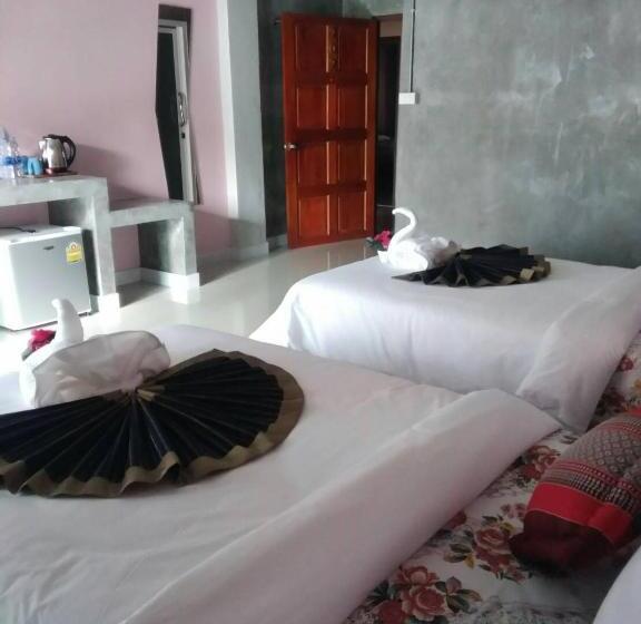 디럭스 룸, The Guest Hotel Krabi