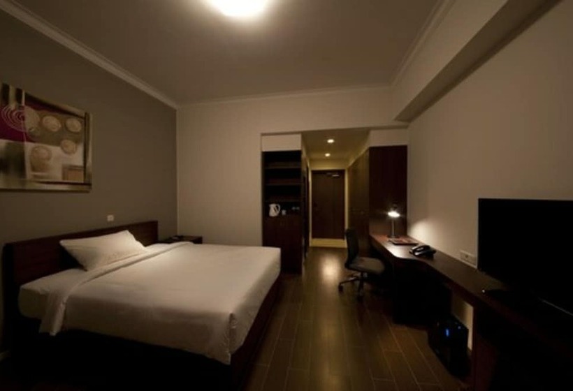 Номер Deluxe, Sancrest Residence Deltamas