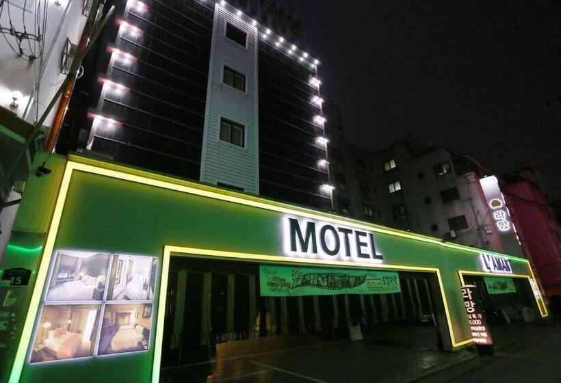 Номер Стандарт, Motel L Amant