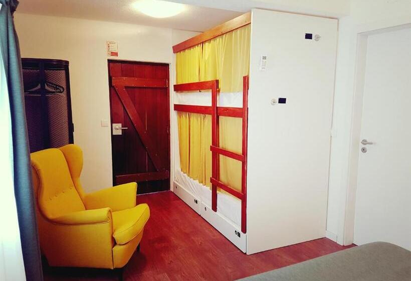 اتاق استاندارد چهار تخته, Art 4 You Cascais Suites