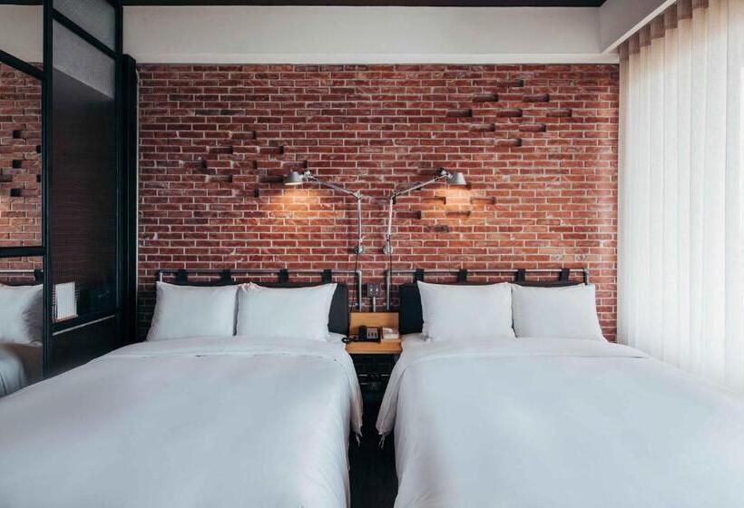 اتاق استاندارد چهار تخته, U.i.j Hotel & Hostel