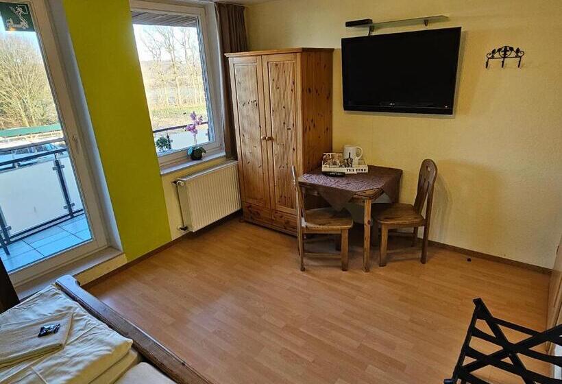 家庭间, Gästehaus Grunewald Bed & Breakfast