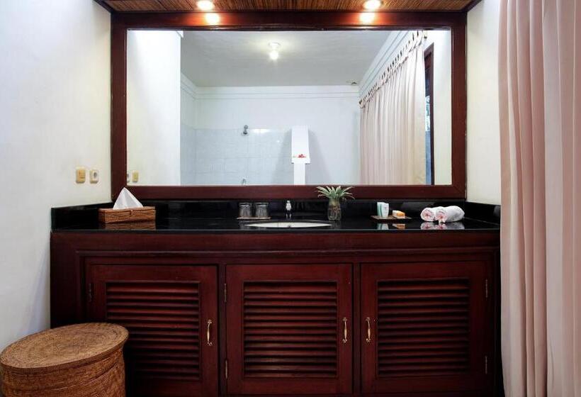 غرفة ديلوكس مطلّة علي الحديقة, Villa Unggul