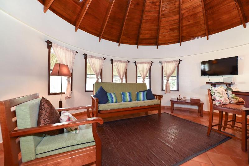 بانگلوی استاندارد, Orchid Bay Resort