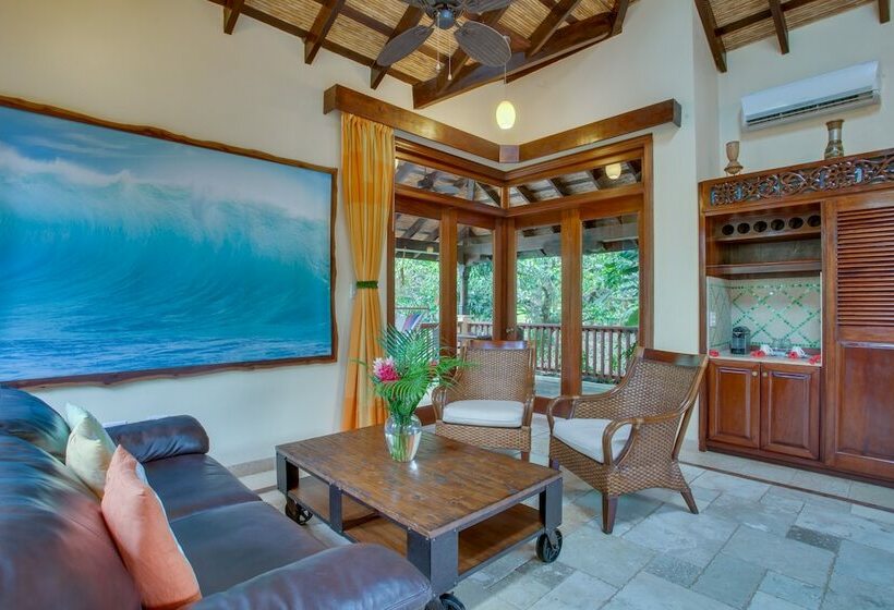 اتاق استاندارد, Sleeping Giant Rainforest Lodge
