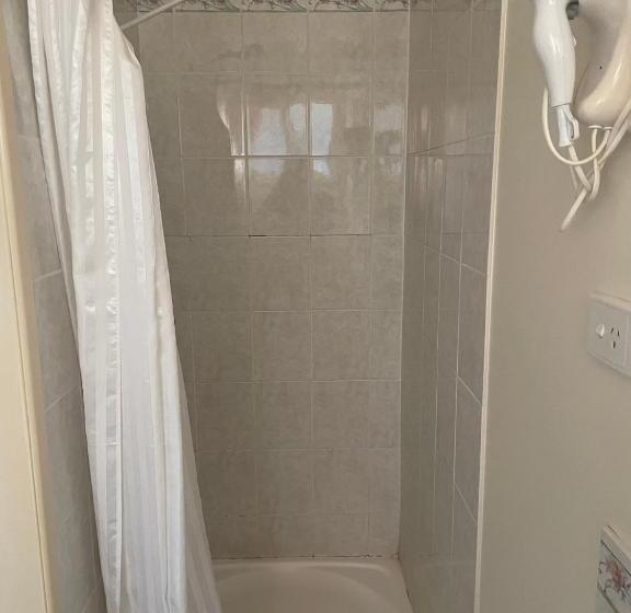 Стандартный Номер Кровать Кинг, Injune Motel