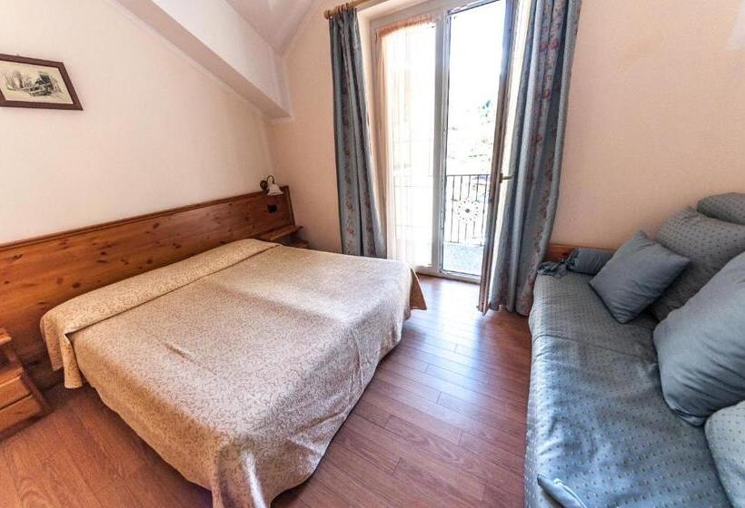 Quarto Triplo Estandar, Albergo Meublè Vecchio Scarpone
