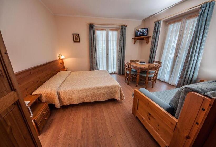 Четырехместный Номер Стандарт, Albergo Meublè Vecchio Scarpone