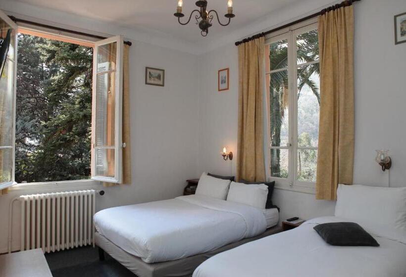 Номер Стандарт Трехместный, Auberge Les Gorges Du Loup