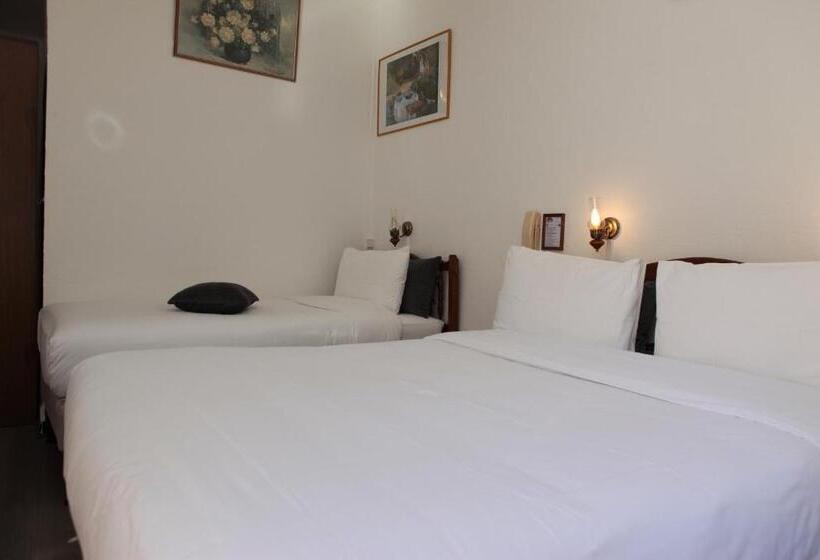 Трехместный Номер Superior, Auberge Les Gorges Du Loup