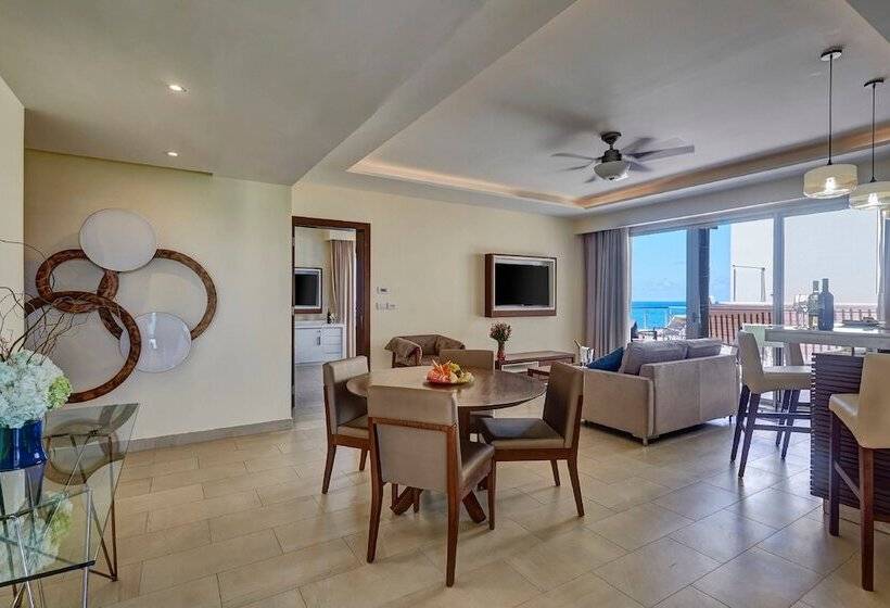 Deluxe Suite Sea View, Grand Lido Negril Aunaturel, An Autograph Collection Allinclusive Resort  Adults Only