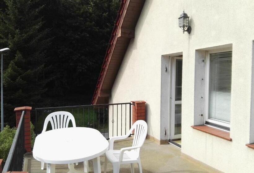 اتاق استاندارد با بالکن, Hostel Madeira