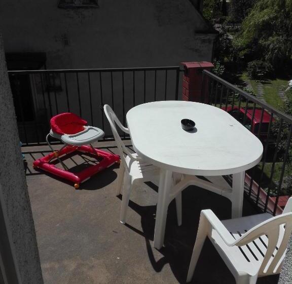 اتاق استاندارد با بالکن, Hostel Madeira