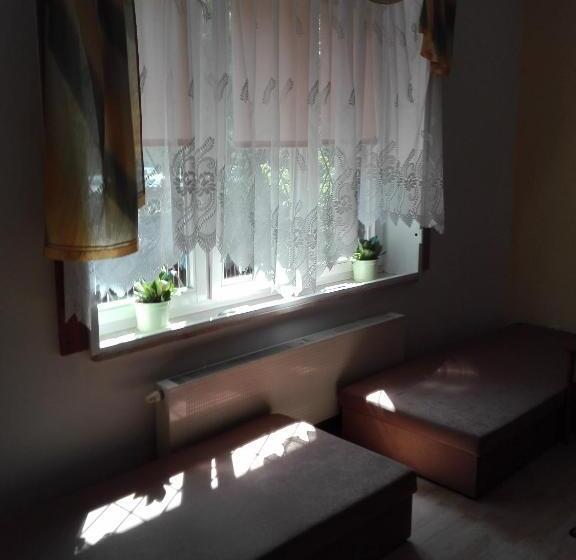 اتاق استاندارد, Hostel Madeira