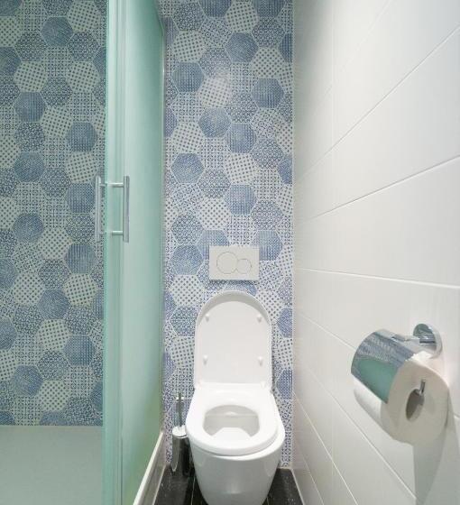 تختخواب در اتاق مشترک, Sparks Hostel
