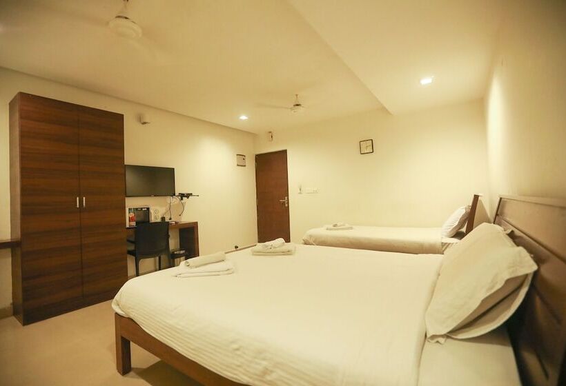 豪华三人间, Ulo Aravindar Residency