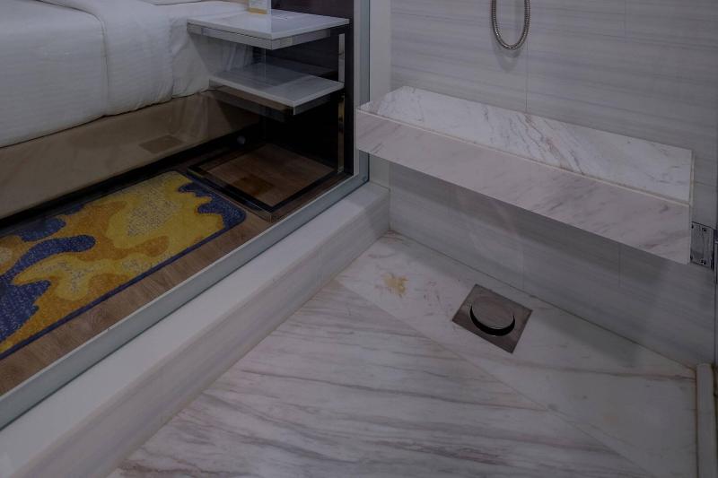 اتاق لوکس با تخت دو نفره بزرگ, Courtyard By Marriott Surat