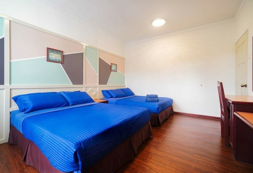 Апартаменты 3 Спальни, Parkland Apartment