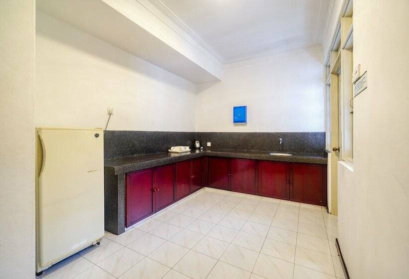 Апартаменты 3 Спальни, Parkland Apartment
