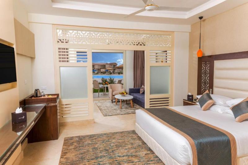 سوییت جونیور با چشم‌انداز دریا, Pickalbatros Sea World Resort   Marsa Alam  Aqua Park