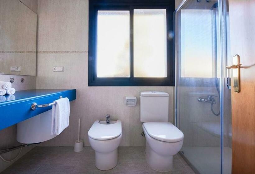 آپارتمان خانوادگی, Beatrix 2000 - Caliu Apartments