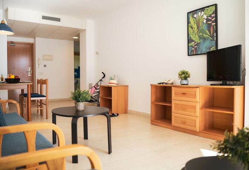 آپارتمان خانوادگی, Beatrix 2000 - Caliu Apartments