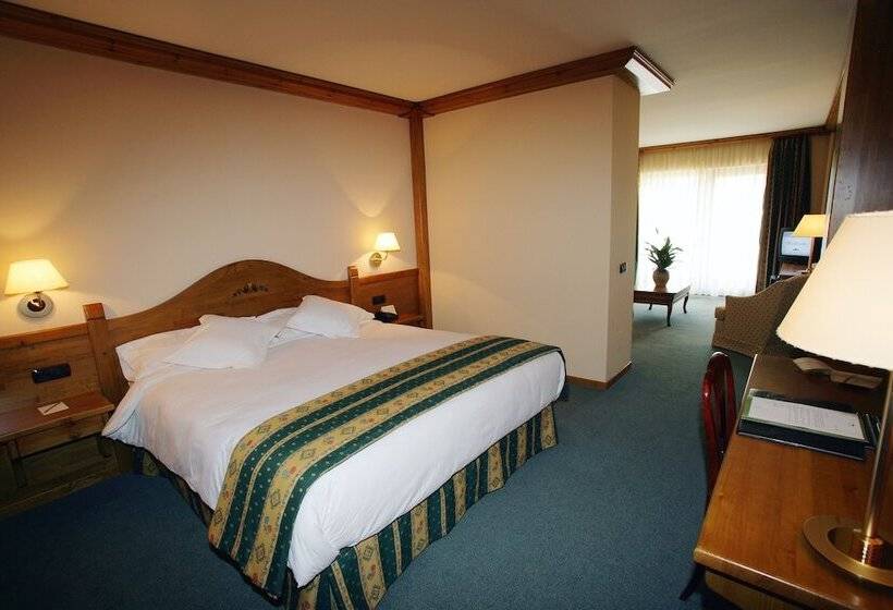 سوییت جونیور, Sport Hotel Village
