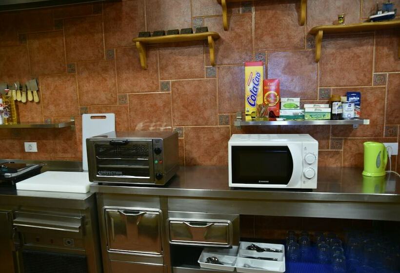 バスルーム共有のシングルスタンダード, Hostal San Gines
