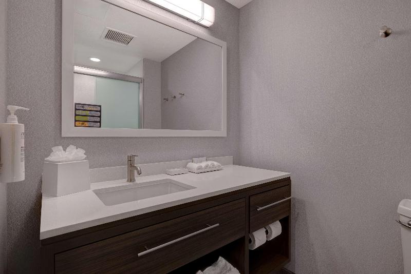 Номер Deluxe, Dello Ft Lauderdale Airport, Tapestry Collection By Hilton