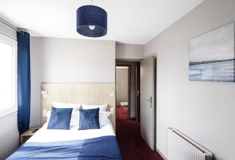 Номер Стандарт Трехместный, Saint Aubin Logis Hôtel & Restaurant