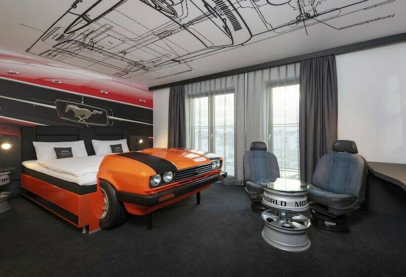 Номер Стандарт Тематический, V8 Hotel Köln At Motorworld