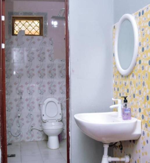 اتاق لوکس سه تخته, Rafiki Apartment