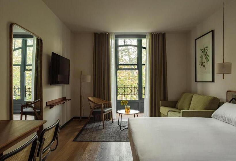 Студио Стандарт Вид на Сад, Batimont Suites & Apartments