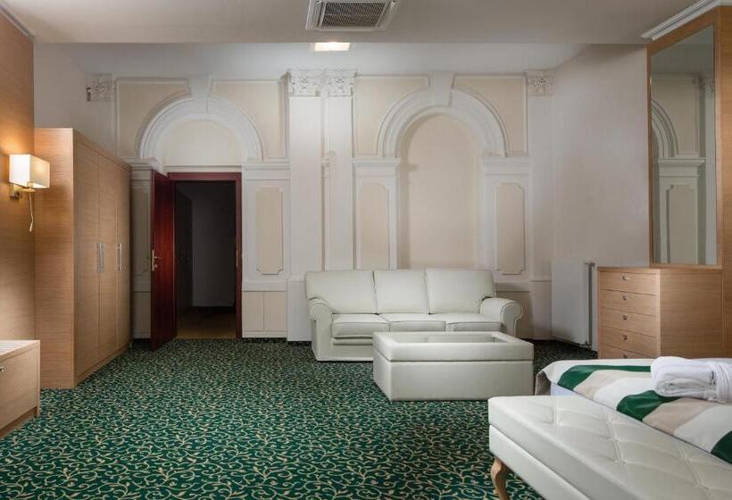 ジュニアスイート, Grandhotel Nabokov
