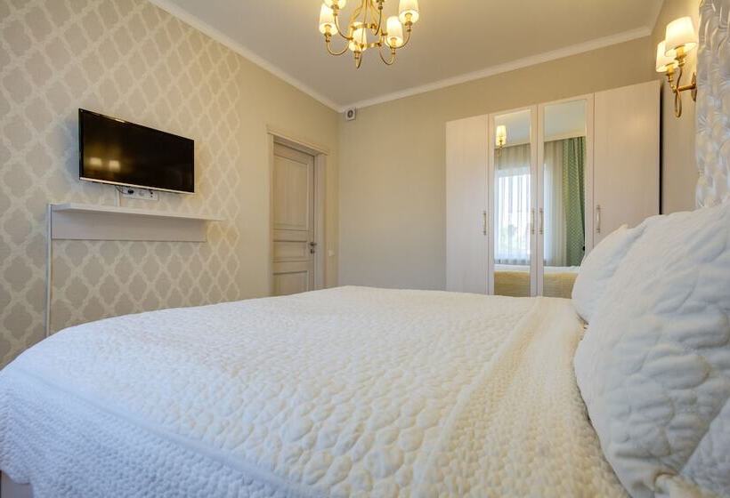 Suite, Rixon