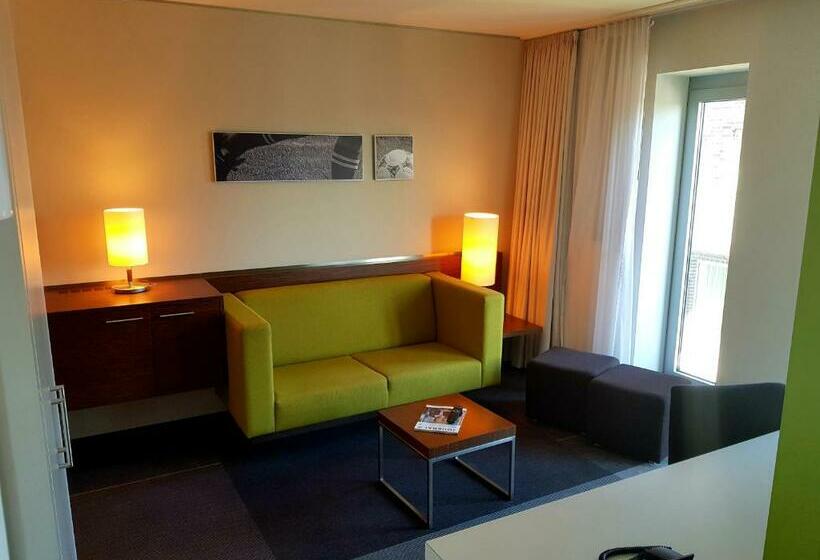 标准间带阳台, Sporthotel Kaiserau