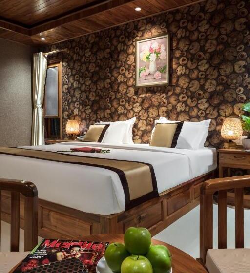 اتاق لوکس با تخت بزرگ, Golden Topaz Phu Quoc Resort