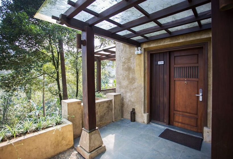 اتاق لوکس, Melia Bavi Mountain Retreat