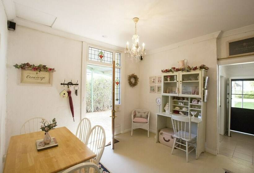 Дом 2 Спальни, Jasmine S Cottage