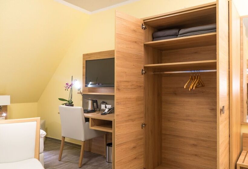 Family Suite, & Restaurant Sparta