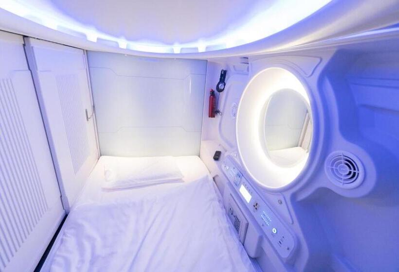 豪华单人间, Seaview Capsule