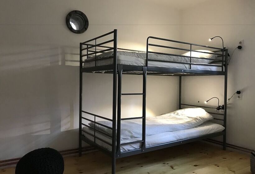 공동 객실, Passpartout Hostel